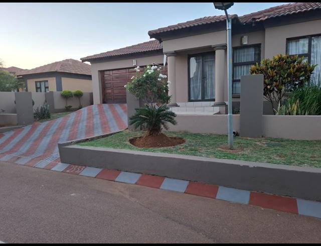 3 BEDROOM HOUSE FOR SALE IN AMANDASIG